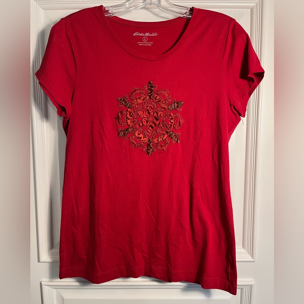 Eddie Bauer Bright Red Short Sleeve Tee with Embroidered Floral Medallion